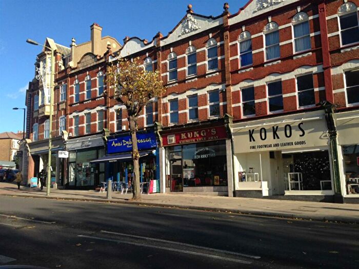 Studio To Rent In High Road, East Finchley, N2