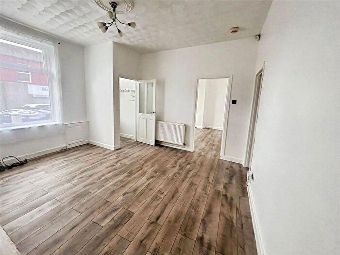 4 Bedroom Terraced House To Rent In Brindle Street, Blackburn, Lancashire, BB2