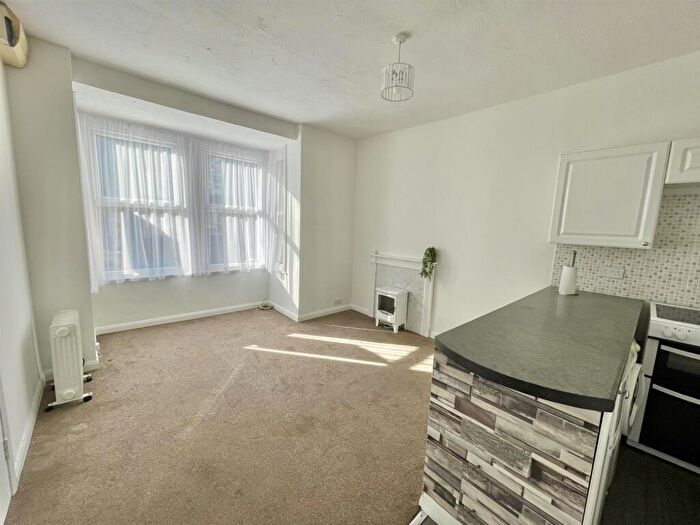 1 Bedroom Flat For Sale In Brighton Road, Newhaven, BN9