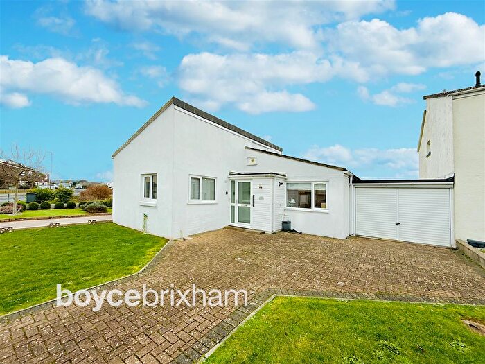 2 Bedroom Bungalow For Sale In North Boundary Road, Brixham, TQ5