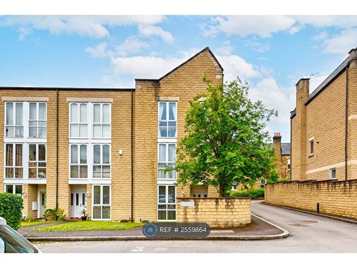 4 Bedroom End Of Terrace House To Rent In Alexandra Gardens, Sheffield, S11