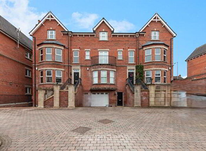 5 Bedroom TownHouse For Sale In Demesne Gate, Holywood, BT18