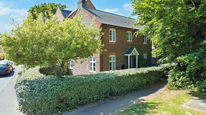 3 Bedroom Detached House To Rent In Freshland Road, Maidstone, ME16