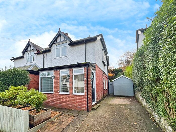 3 Bedroom Semi Detached House For Sale In Dene Avenue, Rowlands Gill, NE39