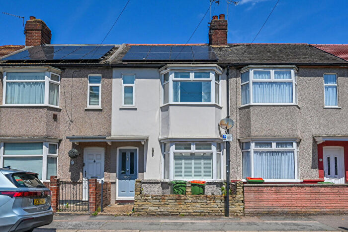 3 Bedroom Terraced House For Sale In Shipman Road, Royal Docks, London, E16