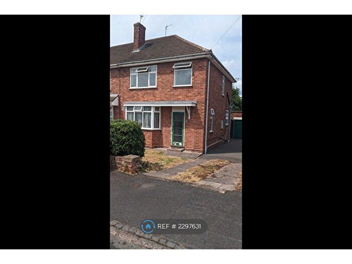 3 Bedroom Semi-Detached House To Rent In Buttermere Close, Tettenhall, Wolverhampton, WV6