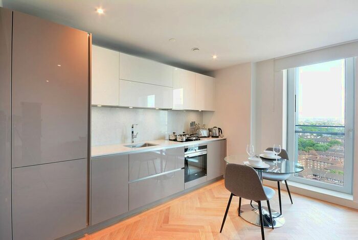 Studio To Rent In Southwark Bridge Road, Elephant And Castle, SE1