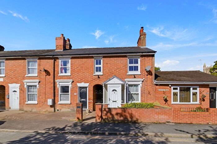 3 Bedroom Terraced House For Sale In Merton Road, Malvern, WR14