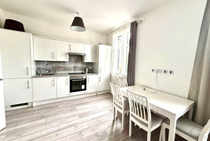 1 Bedroom Flat To Rent In Sevington Road, Hendon, NW4