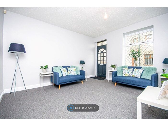 3 Bedroom Terraced House To Rent In Pembroke Street, Bacup, OL13