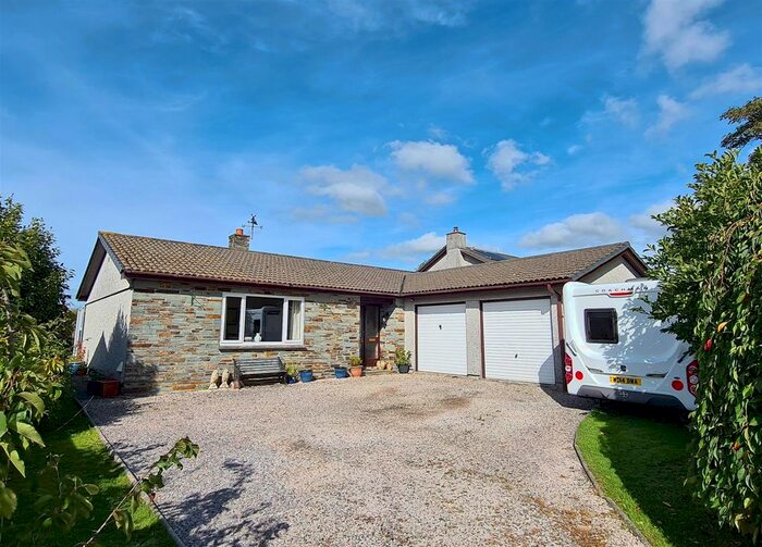 3 Bedroom Bungalow For Sale In Higher Daws Lane, South Petherwin, Launceston, PL15