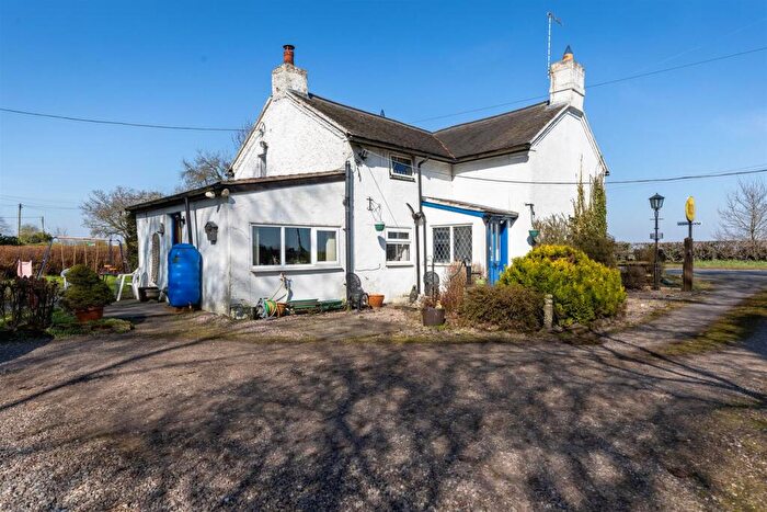 2 Bedroom Detached House For Sale In Whitchurch Road, Audlem, Cheshire, CW3