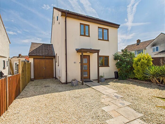 3 Bedroom Detached House For Sale In Triscombe Avenue, Bridgwater, TA6