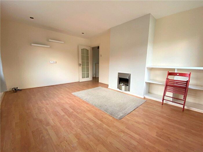 1 Bedroom Flat To Rent In Diamond Road, Ruislip, HA4
