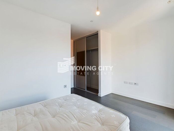 2 Bedroom Flat For Sale In Thonrey Close, Peacon House, NW9