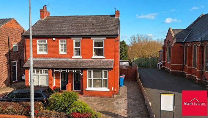 3 Bedroom Semi-Detached House For Sale In Liverpool Road, Irlam, M44