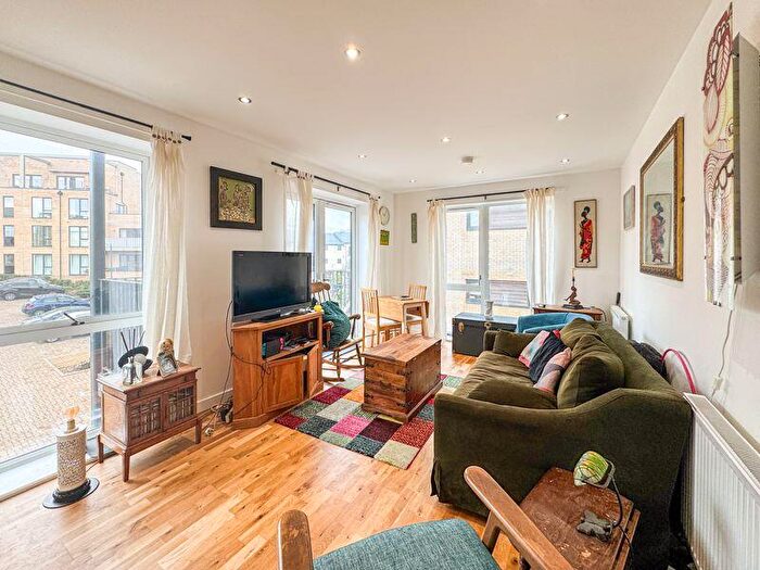 2 Bedroom Apartment To Rent In Arnham Place, London, NW7