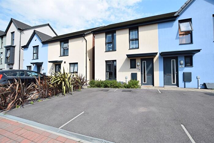 3 Bedroom Semi-Detached House To Rent In Heol Penygraig, Barry, CF62