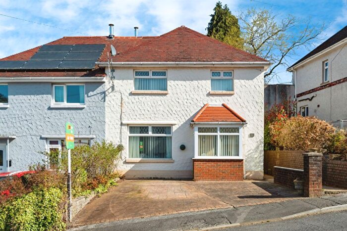 3 Bedroom Semi-Detached House For Sale In Heol Y Berllan, Crynant, Neath, SA10