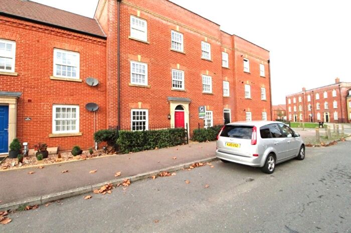 2 Bedroom Maisonette For Sale In Saxon Way, Great Denham, Bedford, MK40