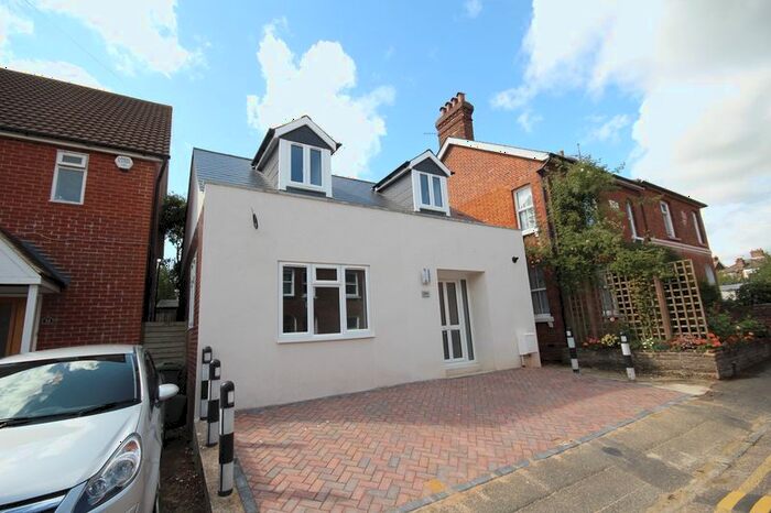 2 Bedroom Detached House To Rent In Albert Road, Tonbridge, TN9