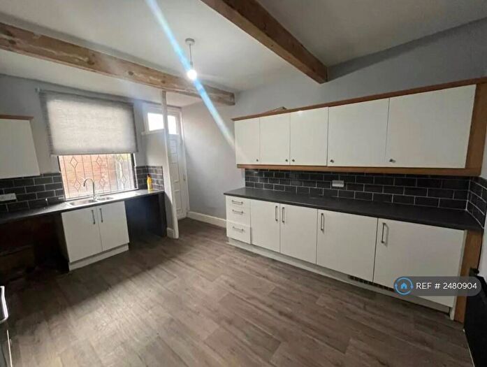 4 Bedroom Terraced House To Rent In Church Road, Bolton, BL1