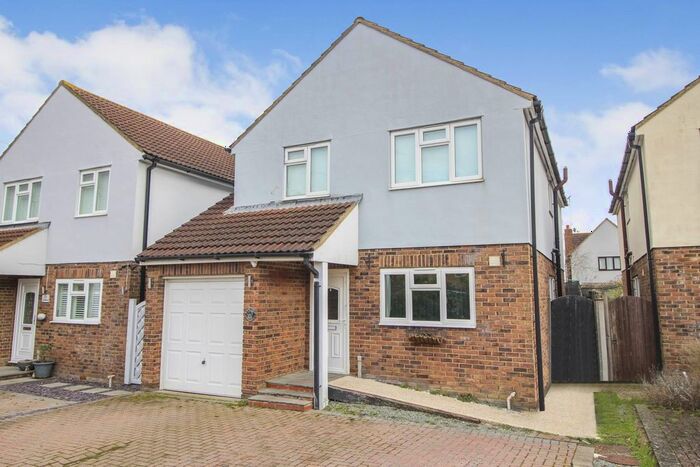 4 Bedroom Detached House For Sale In Garden Close, Althorne, CM3