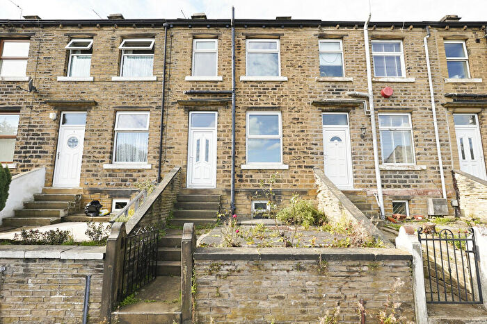 2 Bedroom Terraced House To Rent In Raven Street, Huddersfield, HD1