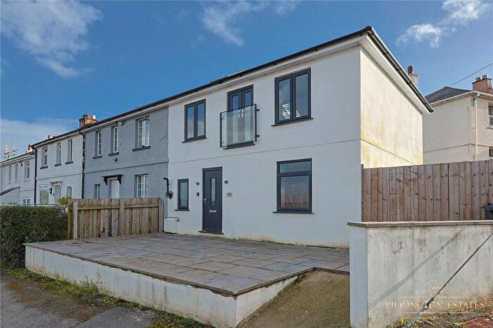3 Bedroom End Of Terrace House For Sale In River View, Saltash, Cornwall, PL12