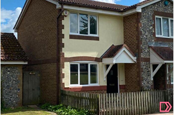 2 Bedroom End Of Terrace House To Rent In St. Pauls Close, Swanscombe, Kent, DA10