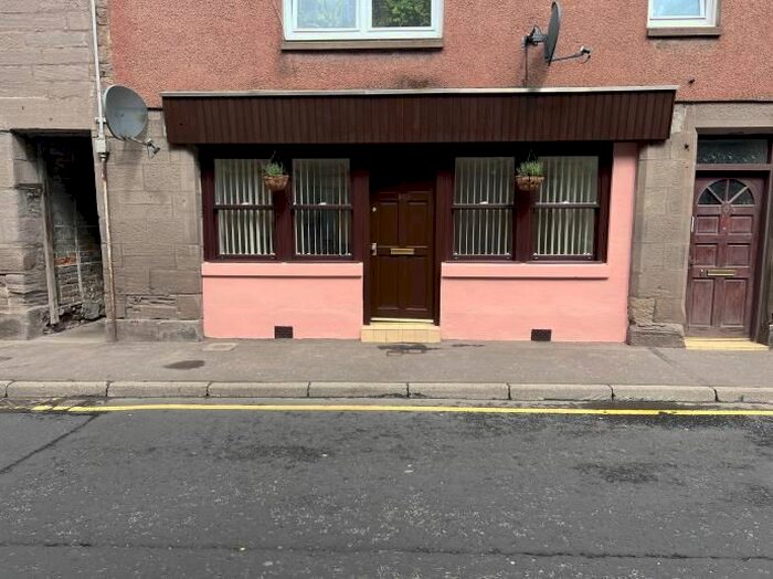 3 Bedroom Flat To Rent In High Street, Brechin, DD9