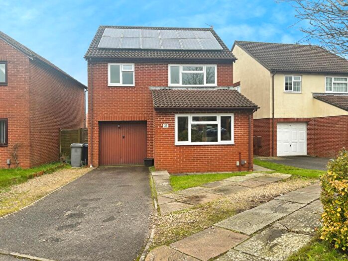 4 Bedroom Detached House For Sale In The Teasels, Warminster, BA12