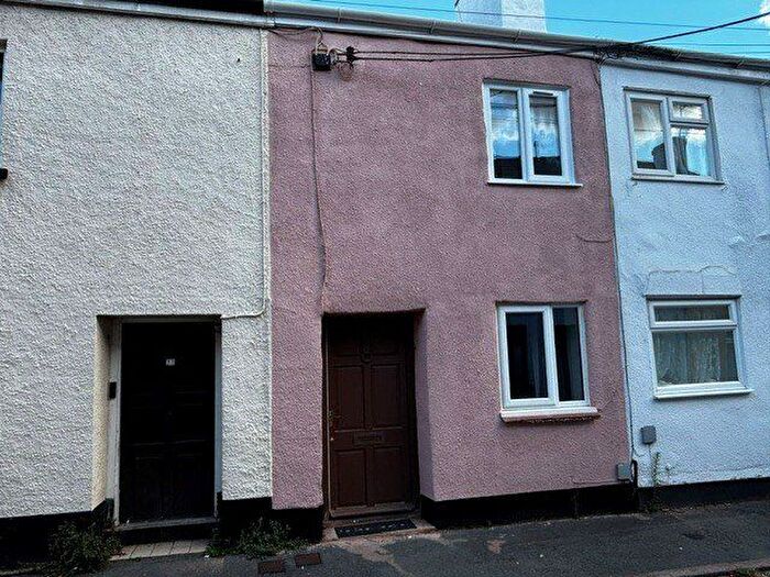 2 Bedroom Terraced House To Rent In New Street, Cullompton, EX15