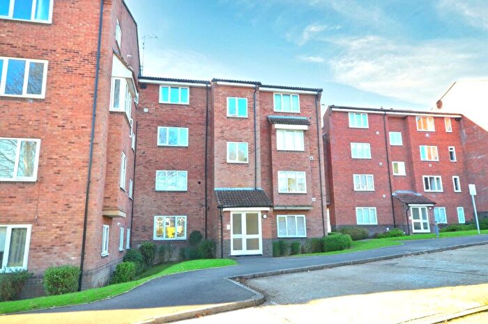 1 Bedroom Apartment For Sale In St Leonards Park, Railway Approach, East Grinstead, RH19