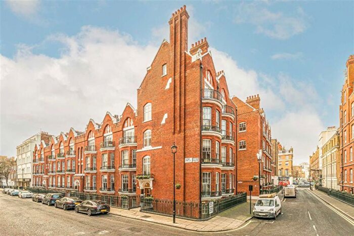 2 Bedroom Flat To Rent In Chiltern Street, London, W1U