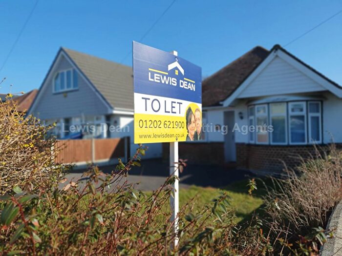 2 Bedroom Bungalow To Rent In Woodlands Avenue, Hamworthy, Poole, BH15