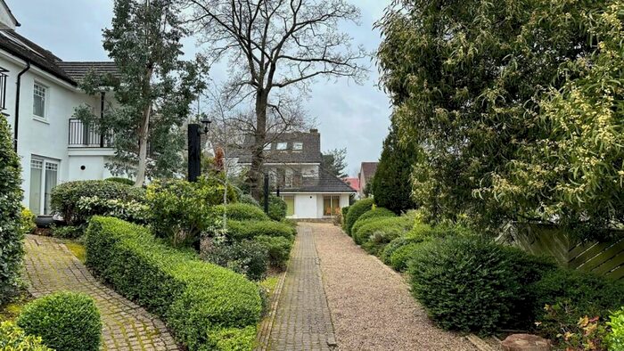 4 Bedroom Terraced House To Rent In Five Oaks Mews, Bromley, BR1