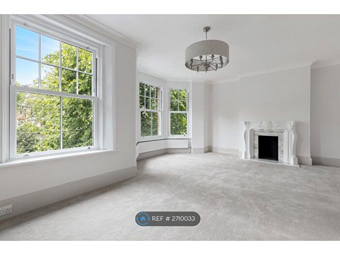 2 Bedroom Flat To Rent In Greenwich/Blackheath, London, SE3