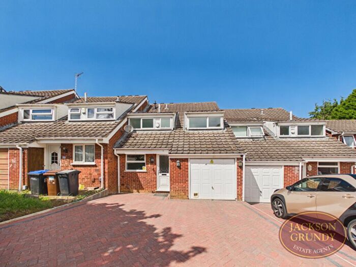 3 Bedroom Terraced House For Sale In Viscount Road, Rectory Farm, NN3