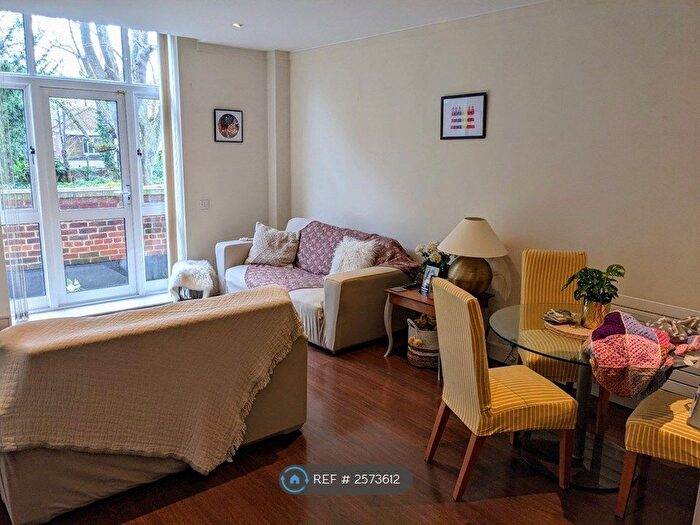 1 Bedroom Flat To Rent In Percy Laurie House, London, SW15