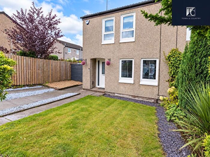 3 Bedroom Semi-detached House For Sale In Birkenburn Road, Cumbernauld, North Lanarkshire, G67