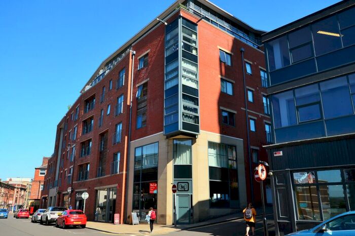 2 Bedroom Apartment To Rent In The Chimes, Vicar Lane, Sheffield, S1