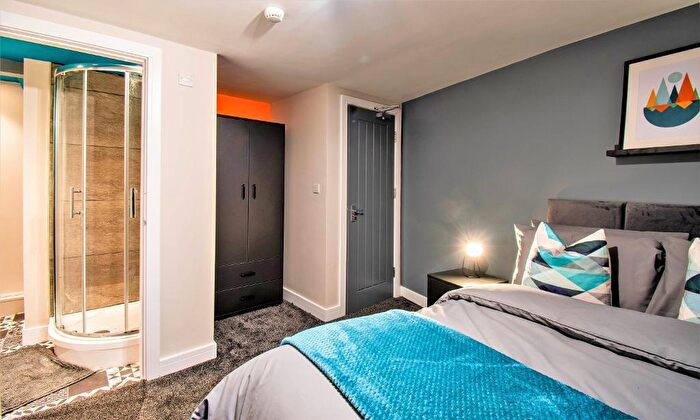 1 Bedroom House Of Multiple Occupation To Rent In East Park Parade, Osmondthorpe, Leeds, LS9