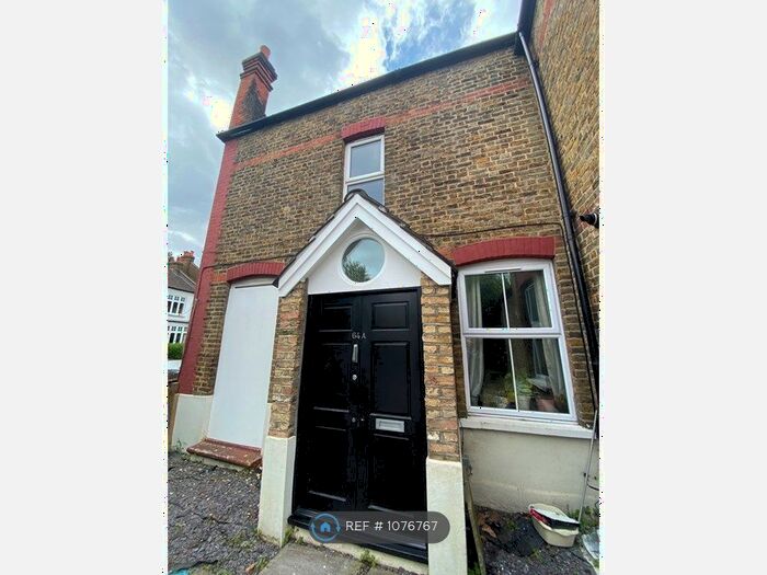 2 Bedroom Maisonette To Rent In Boyne Road, London, SE13