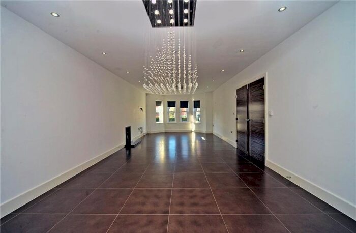 5 Bedroom Property To Rent In Cornwall Road, Sutton SM2