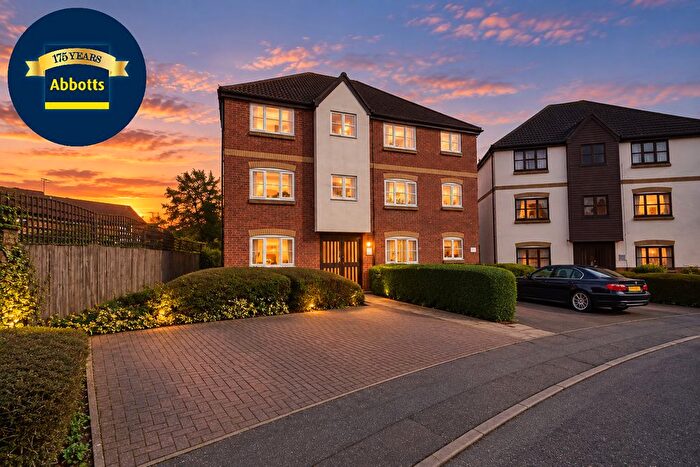 1 Bedroom Flat To Rent In Mead Path, Chelmsford, CM2