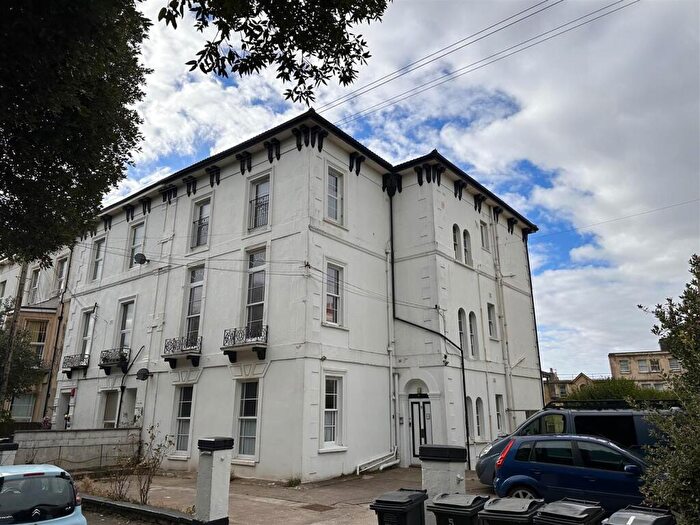 1 Bedroom Flat To Rent In Upper Kewstoke Road, Weston-Super-Mare, BS23
