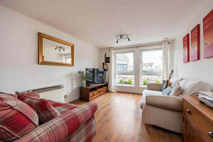 2 Bedroom Flat For Sale In / Constitution Street, Edinburgh, EH6