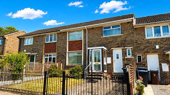2 Bedroom Town House For Sale In Raistrick Way, Shipley, BD18