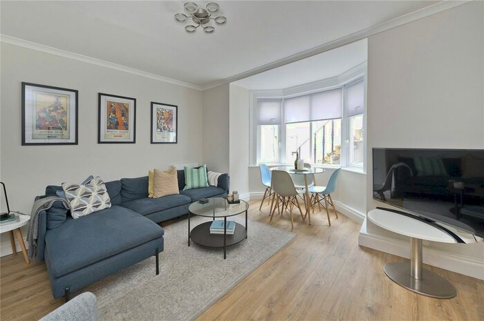 1 Bedroom Flat To Rent In Gloucester Terrace, London, W2